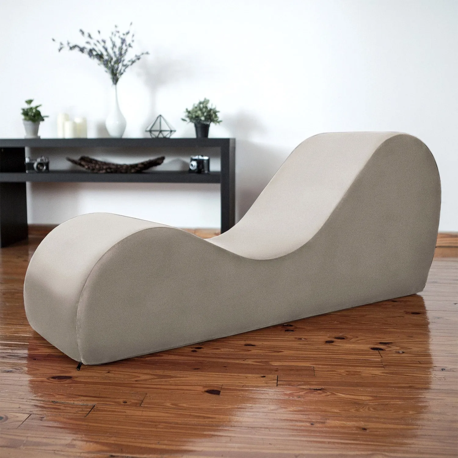 Avana Yoga Chaise Lounge Chair