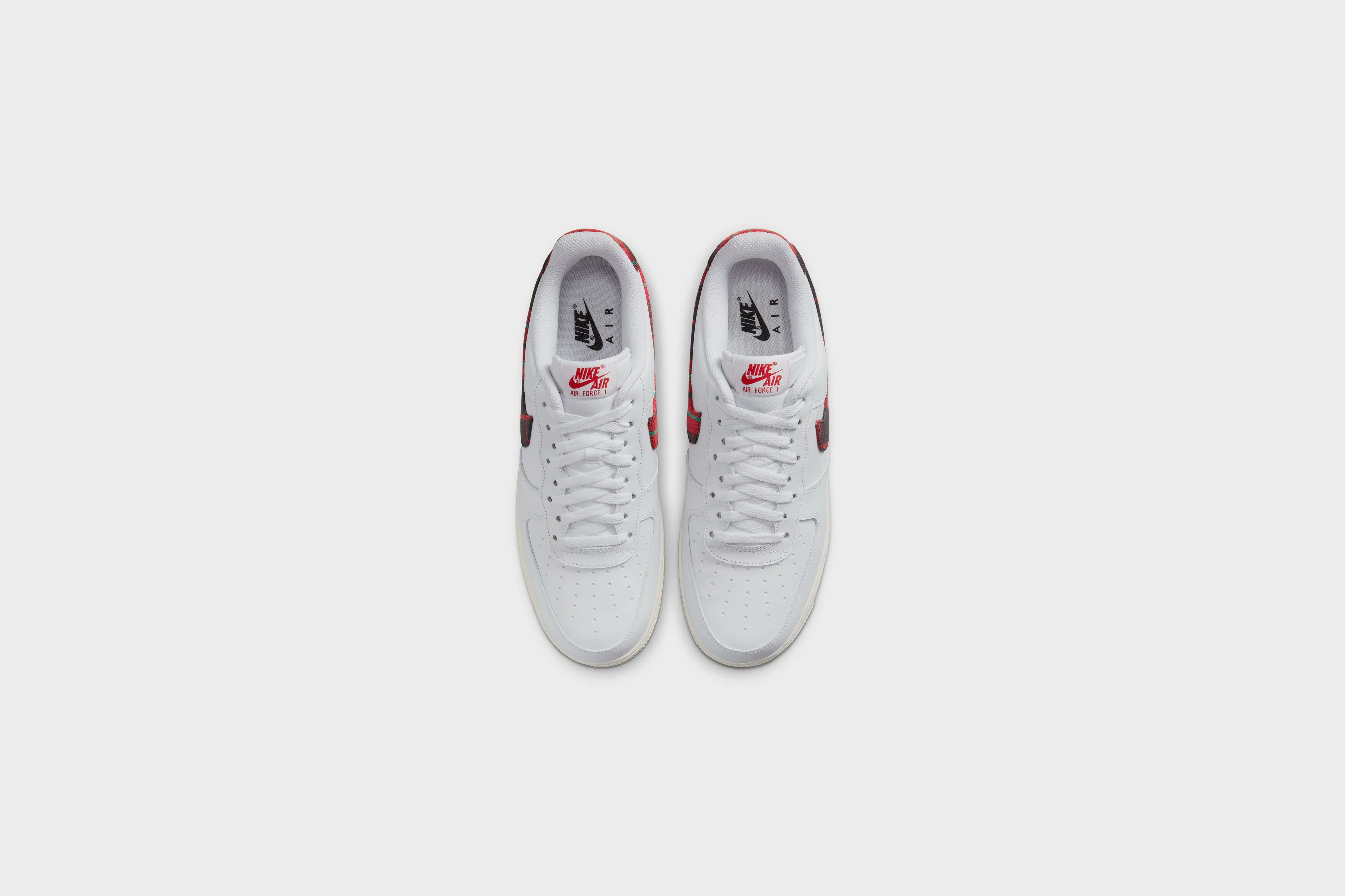 Nike Air Force 1 ‘07 LV8 (White/University Red)