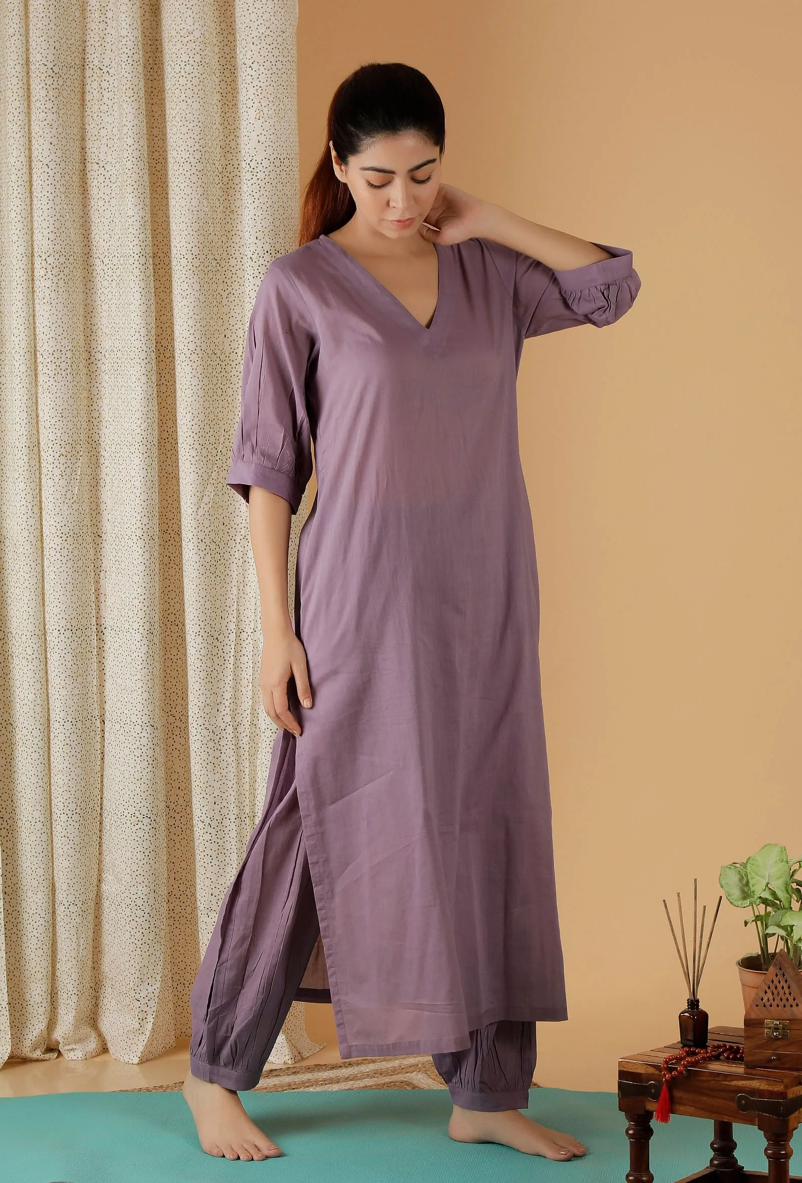 Set Of 2: Mulmul Cotton Lilac Kurta And Harem Pant Yoga Set